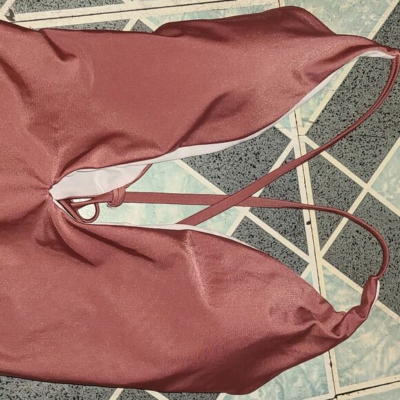 Shein Plunging One Piece Swimsuit Criss Cross Strap Back - Picture 4 of 7